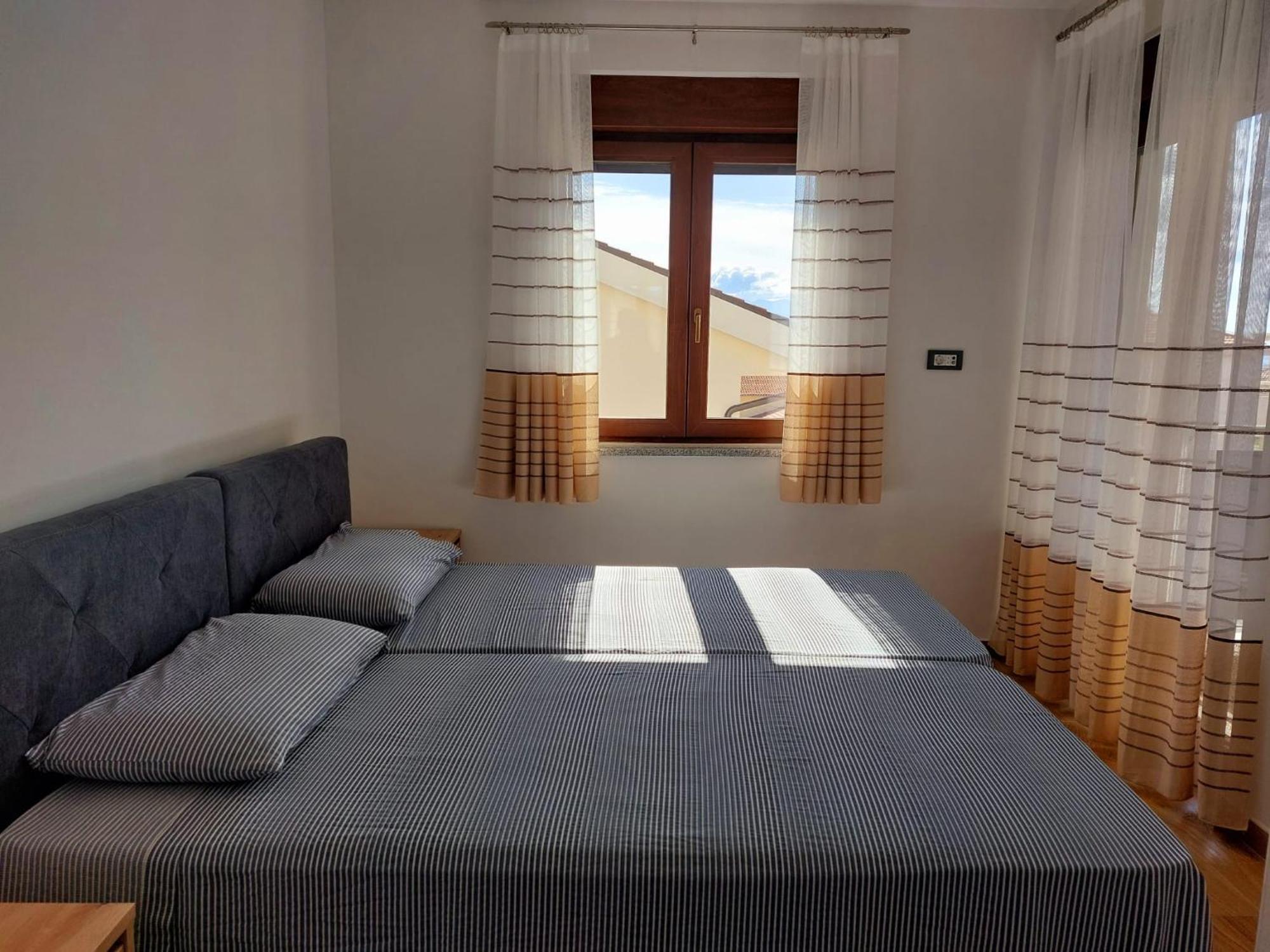 Apartmani Ivana Novi Novi Vinodolski Zewnętrze zdjęcie