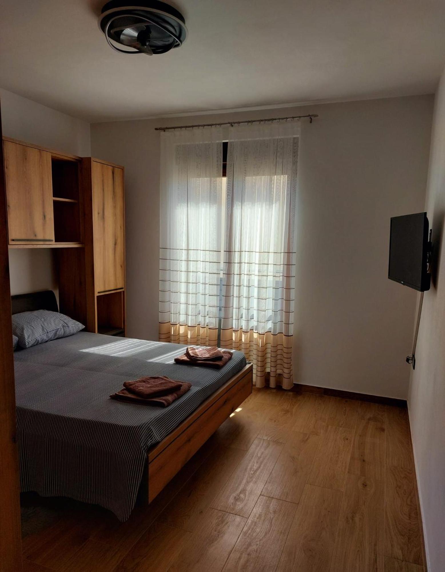 Apartmani Ivana Novi Novi Vinodolski Zewnętrze zdjęcie